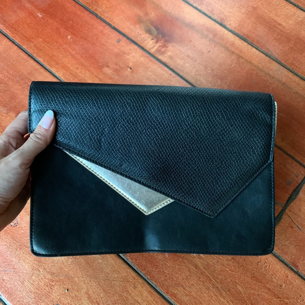 Black and gold evening clutch purse